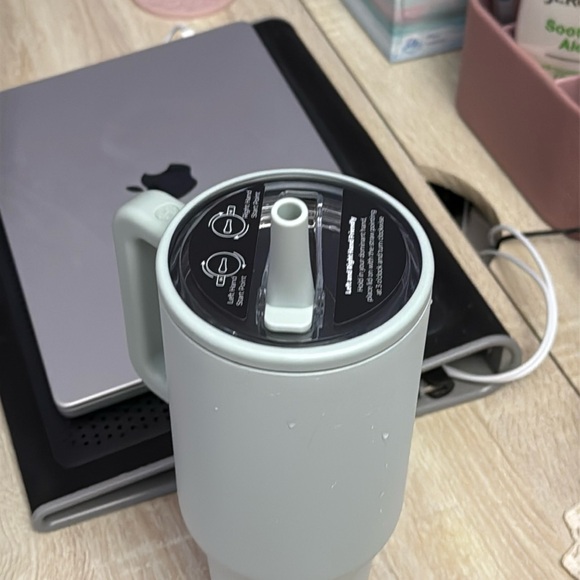 Hydrojug Traveler 40oz - Picture 2 of 3